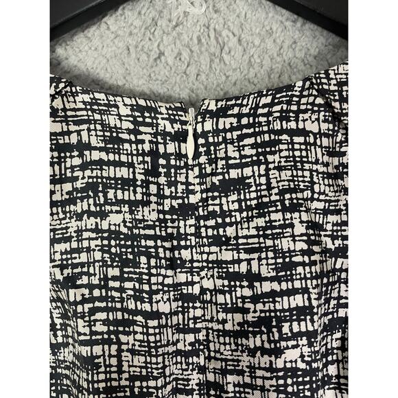 Banana Republic Petite 10P Black White 100% Silk‎ Dress Lined Abstract Print - Picture 7 of 9